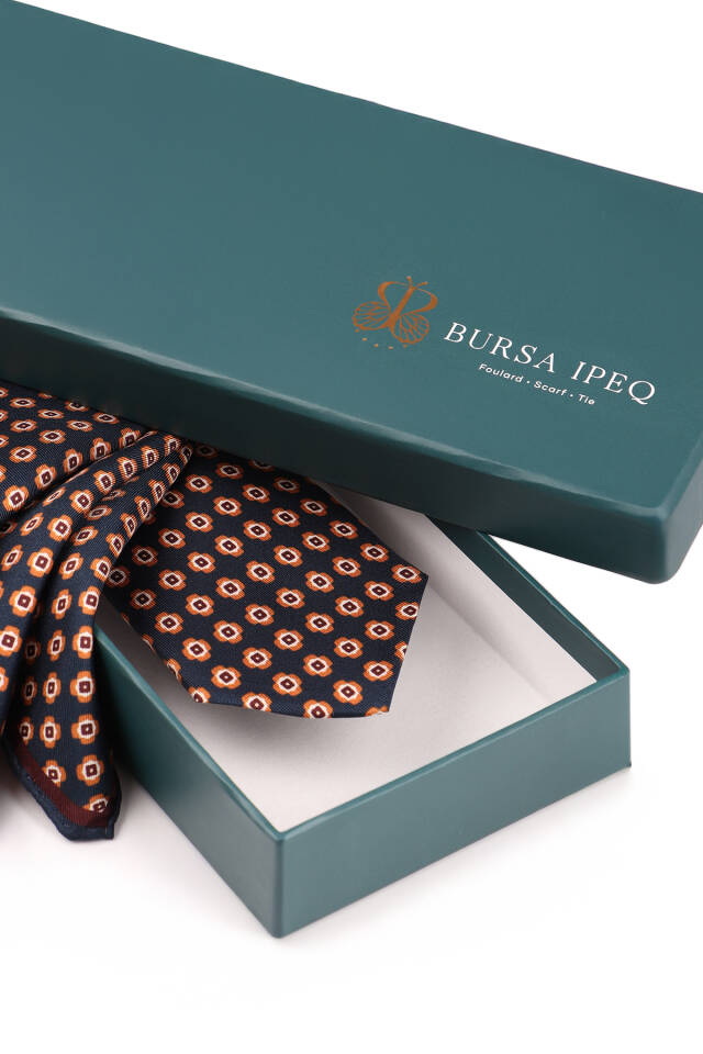 مجموعة ربطات عنق حريرية منقوشة باللون الأزرق الداكن - 3
