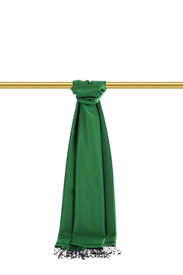 شال بينيتون الحريري الأسود ذو الوجهين - 2