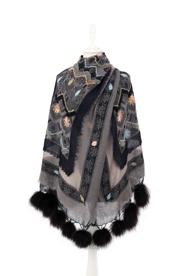 Füme Üç Katlı Yıkanmış Yün Ponponlu Şal - 2