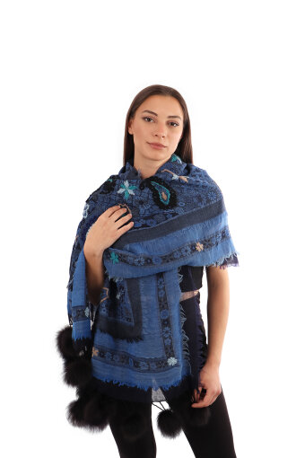 Saks Üç Katlı Yıkanmış Yün Ponponlu Şal 