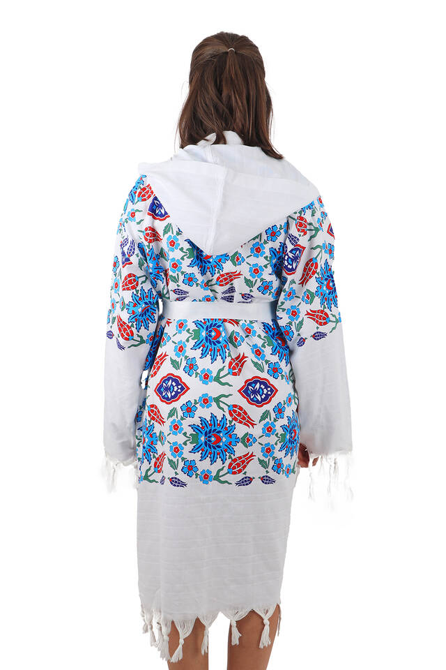 روب حمام بنمط قرنفل أحمر فيروزي مطبوع - 2