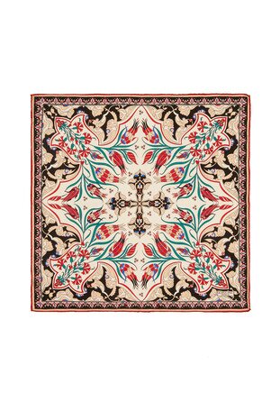 جيب مربع حرير بنقش قرنفل أسود إكرو 