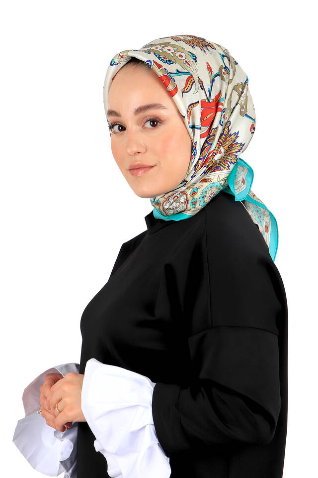 وشاح مربع من الحرير بنمط أفسس باللون الأخضر المائي - 2