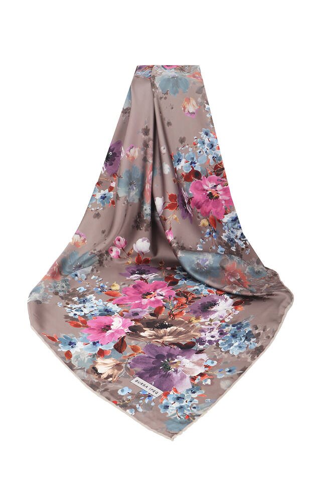 وشاح مربع حريري بنمط إبرة الراعي الكريمي - 3