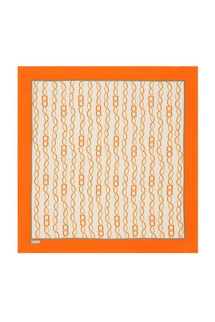 وشاح مربع من الحرير بنمط سلسلة برتقالية اللون - Thumbnail