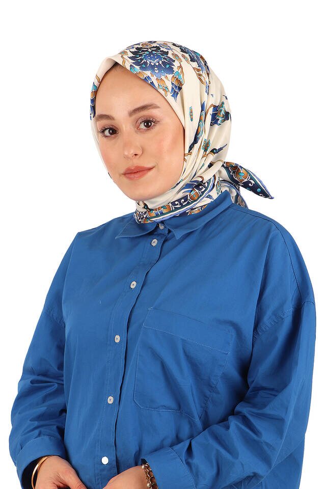 وشاح مربع حريري بنمط التوليب والترتر النيلي - 2