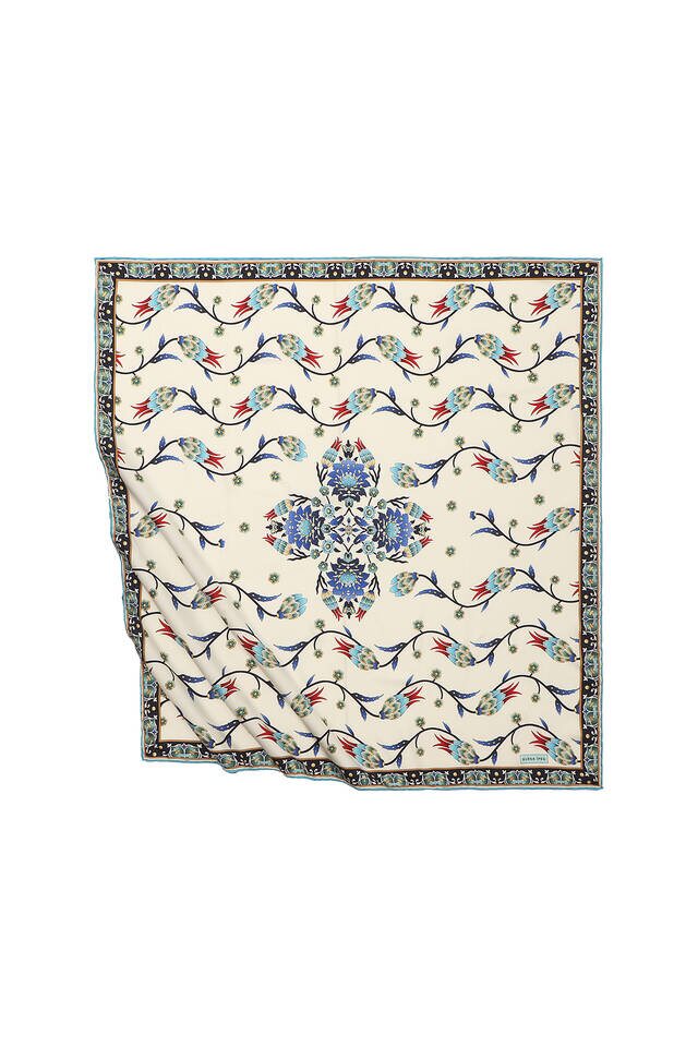 وشاح مربع حريري بنمط توليب بخط فيروزي - Bursa İpek
