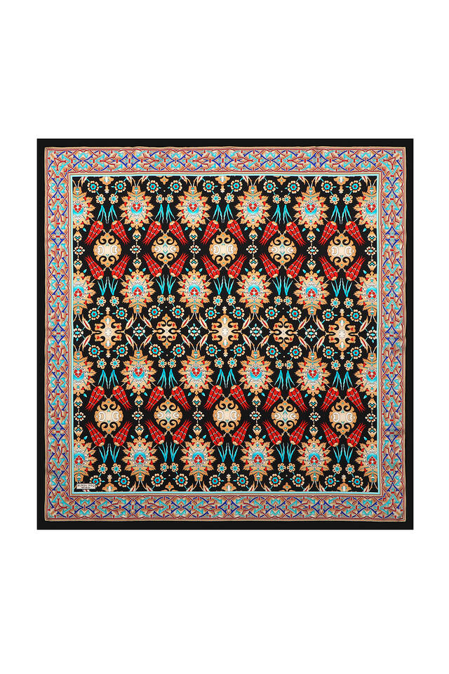 وشاح مربع من الحرير بنمط التوليب باللون الأسود والبيج 