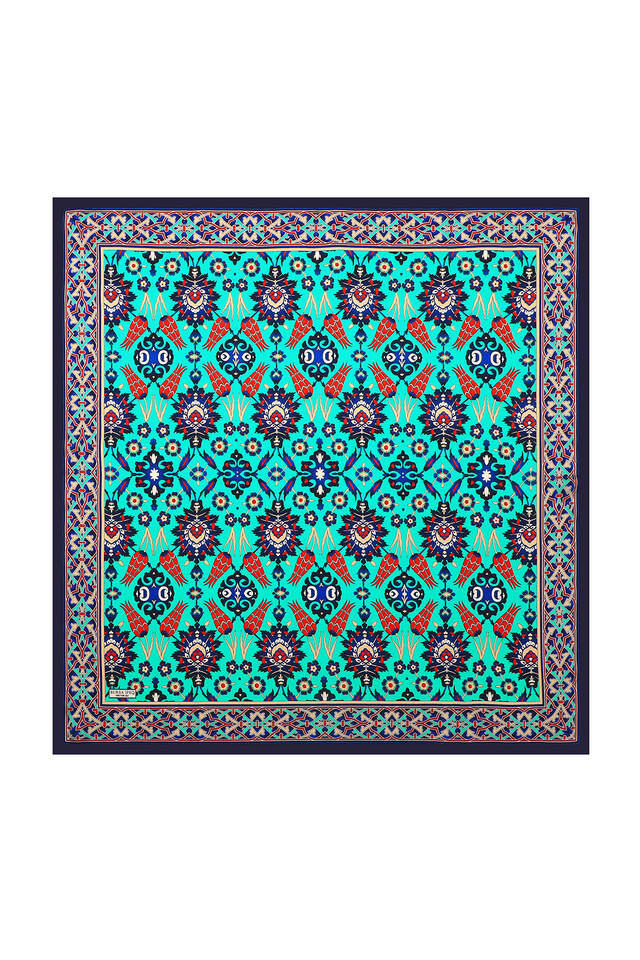 وشاح مربع من الحرير بنمط التوليب باللون الأزرق الداكن والأخضر 