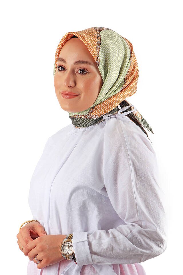 وشاح مربع حرير من التويل بنمط قش كاكي - 2