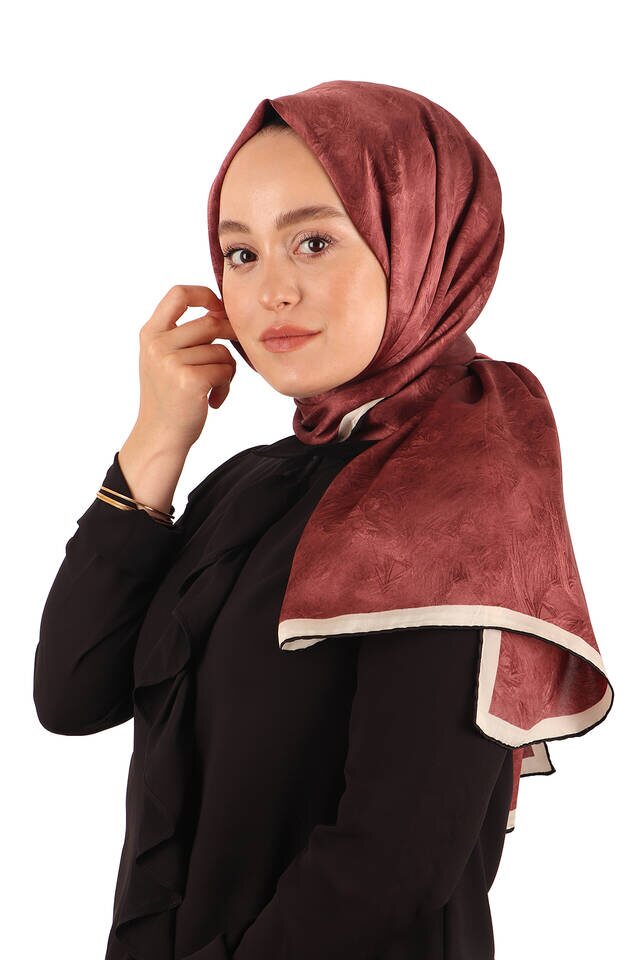 وشاح حريري بنمط فرشاة كستنائي داكن - 3