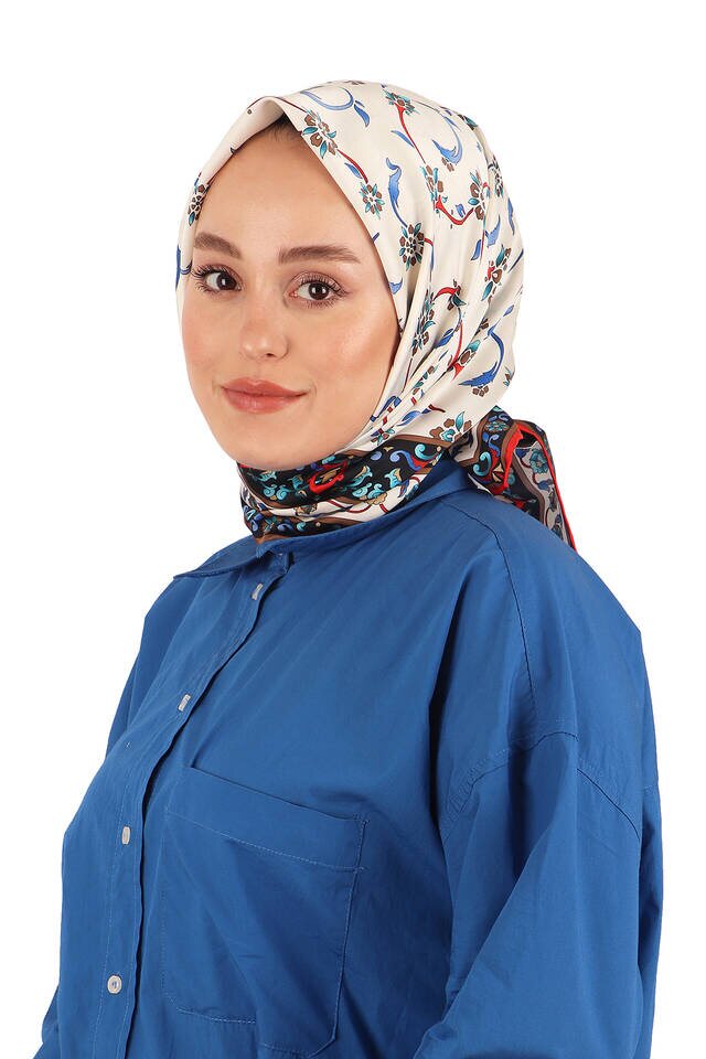 وشاح مربع حريري بنمط الزهرة البرية الحمراء - 2