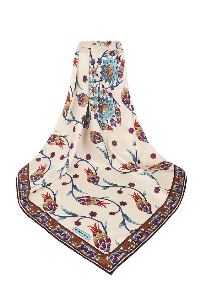 وشاح مربع حريري بنمط توليب بني - 3