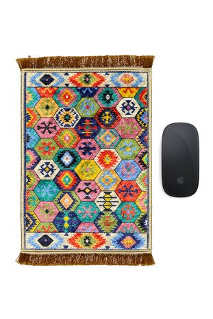 سجادة صغيرة مزخرفة باللون الأزرق الداكن 