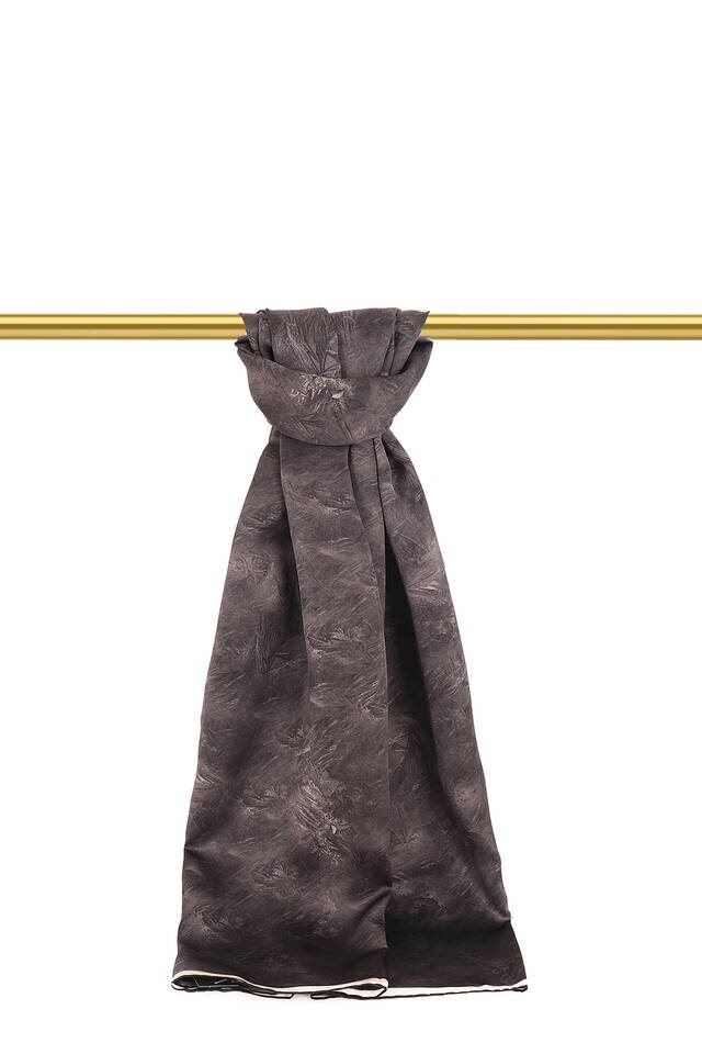 وشاح حريري بنمط فرشاة أسود 