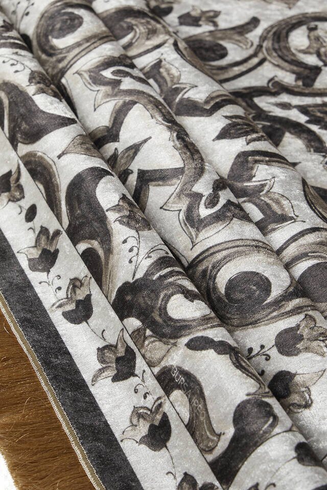 سجادة صلاة من المخمل البني - 2