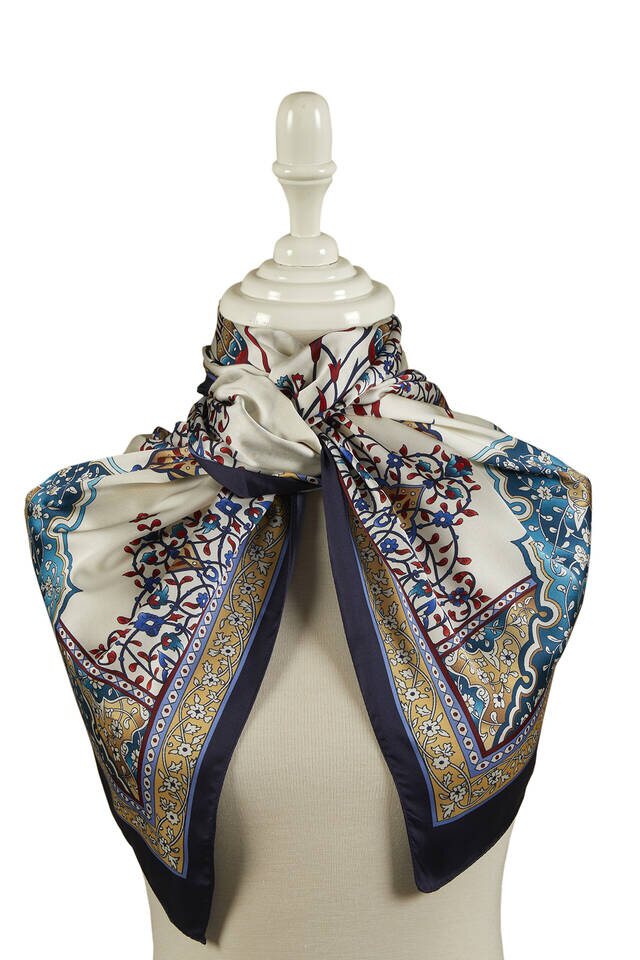 الشمعدان الذهبي والأزرق الداكن فولارد واسع حريري - 2