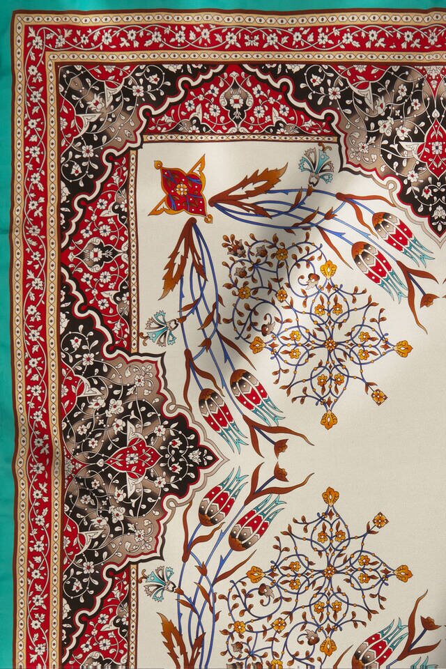 وشاح مربع من الحرير بنمط توليب شمعدان زيت أحمر - 4