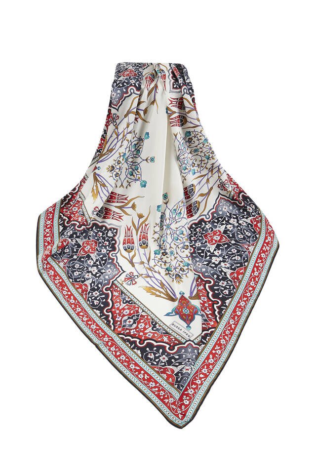 وشاح مربع حريري بنمط توليب أحمر كاكي شمعدان تركي - 3