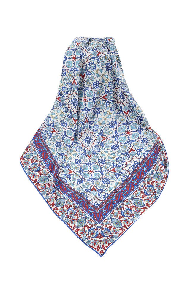 وشاح مربع حرير منقوش تركي أحمر من ساكس - 3