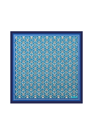 مربع جيب حريري بنمط تشينتيماني باللون الأزرق الداكن 