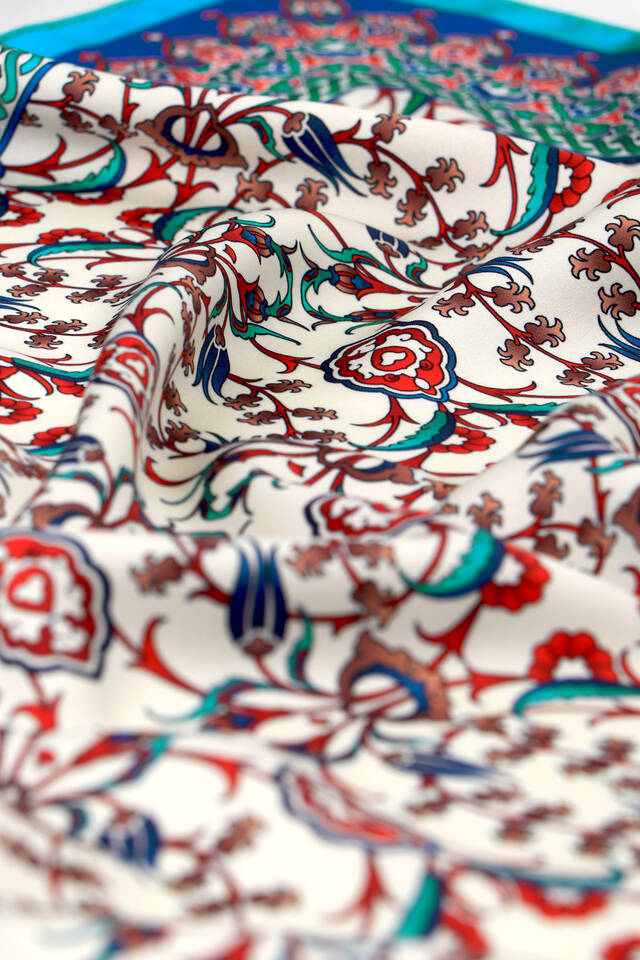 مربع جيب حريري بنمط توليب من بلاط الفيروز - 3