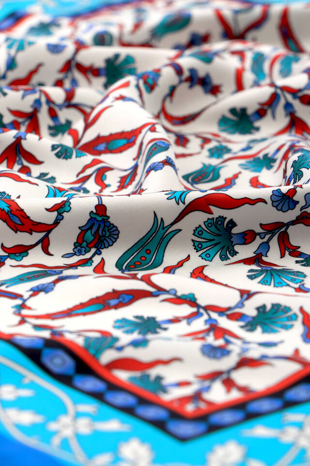 مربع جيب حريري بنمط قرنفل التوليب الأخضر الزيتي - 3