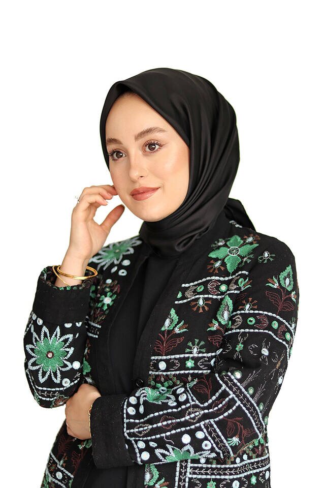 وشاح مربع حرير تويل أسود سادة - 2