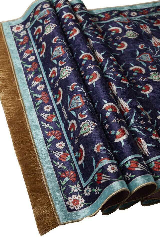 سجادة صلاة من المخمل باللون الأزرق الداكن - 3