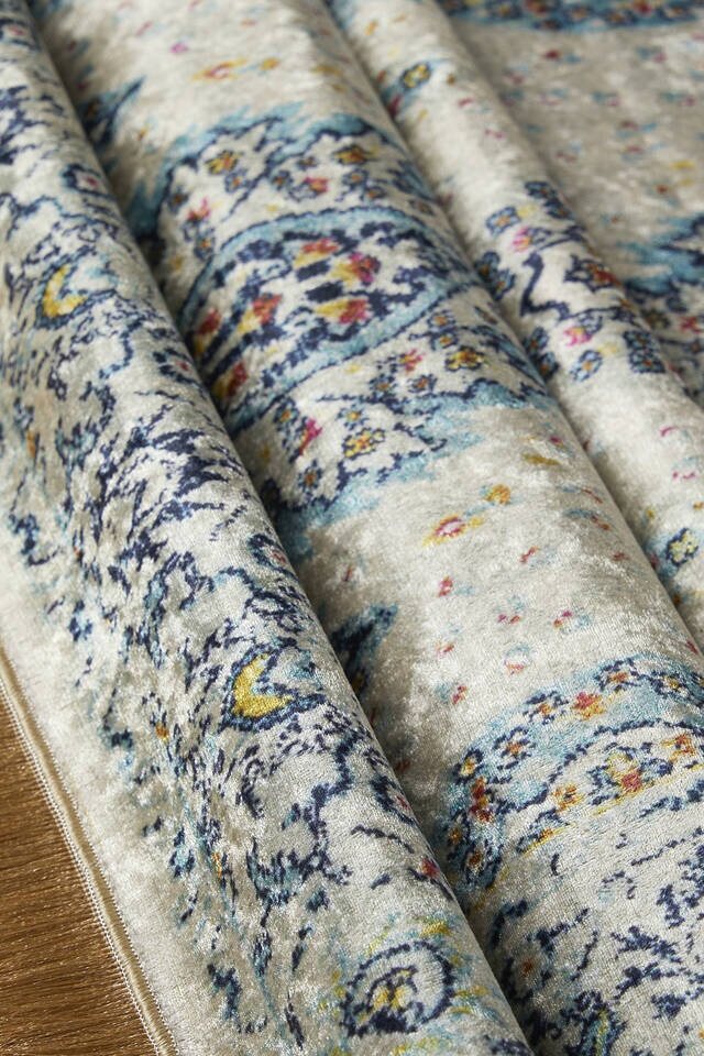 سجادة صلاة من المخمل البيج - 2