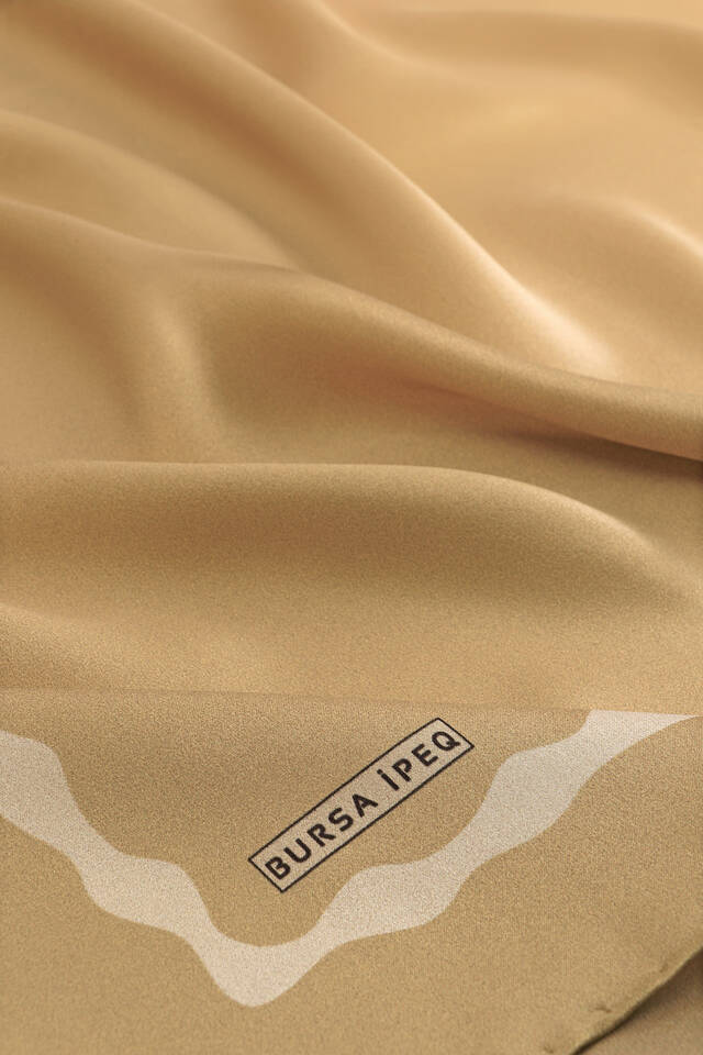 وشاح مربع الحرير موجة المياه الحدود الذهبية - 3