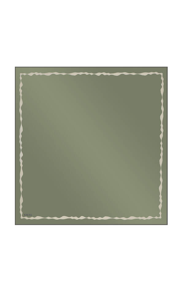 وشاح حريري مربع من العصير بحافة خضراء 