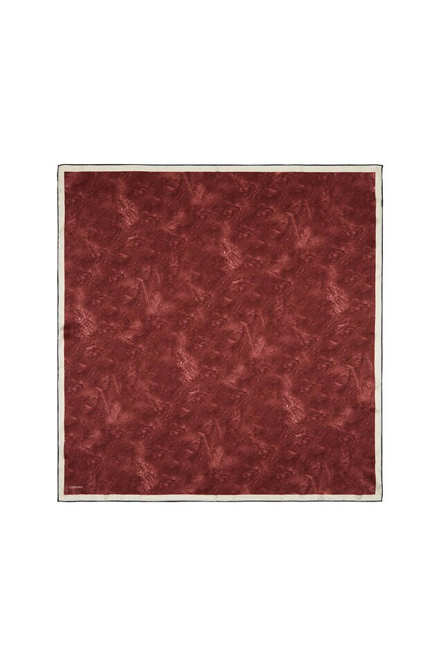 وشاح مربع من الحرير بفرشاة أحمر كلاريت 