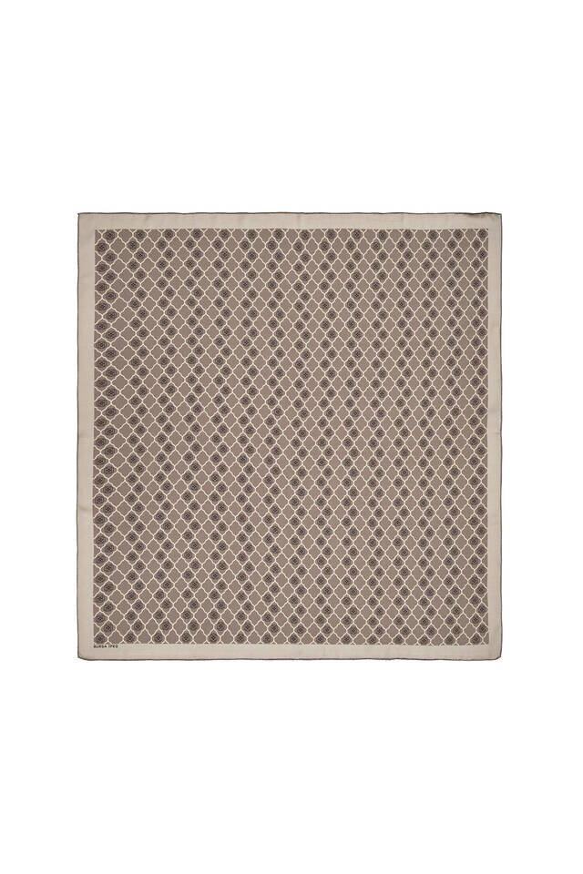 وشاح مربع حرير مونوغرام مينك 