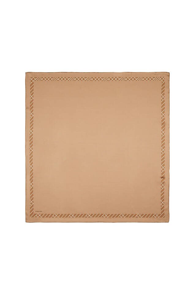 وشاح حليب القهوة وخط المياه من الحرير المربّع - 1