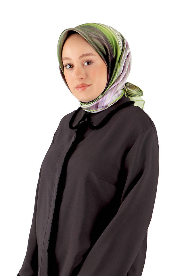 وشاح مربع من الحرير بنمط قوس قزح أخضر - 2