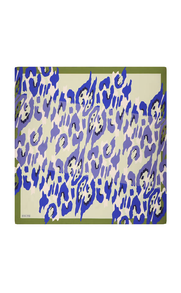 وشاح مربع من الحرير بنمط الساري الأخضر 