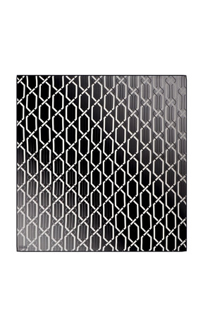 وشاح مربع من الحرير بنمط محبوك باللون الأسود 