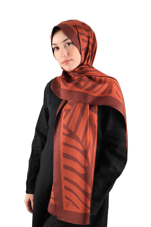 وشاح حرير مائل بنمط محصول البلاط - 2