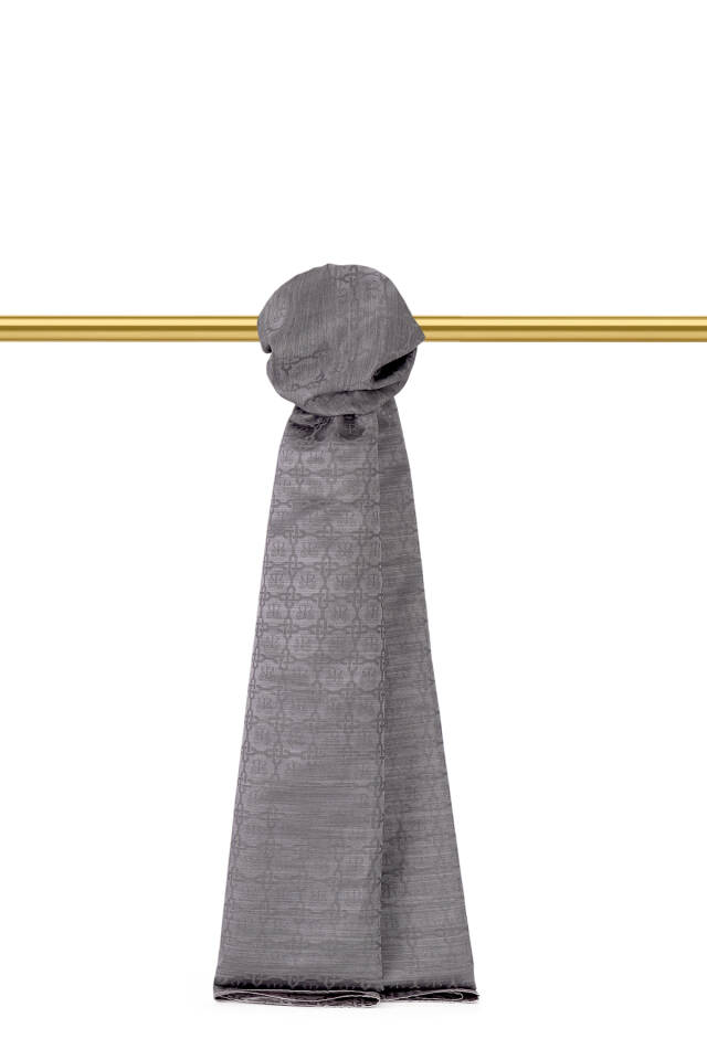 شال حرير قطني بنقشة فراشة دخانية 