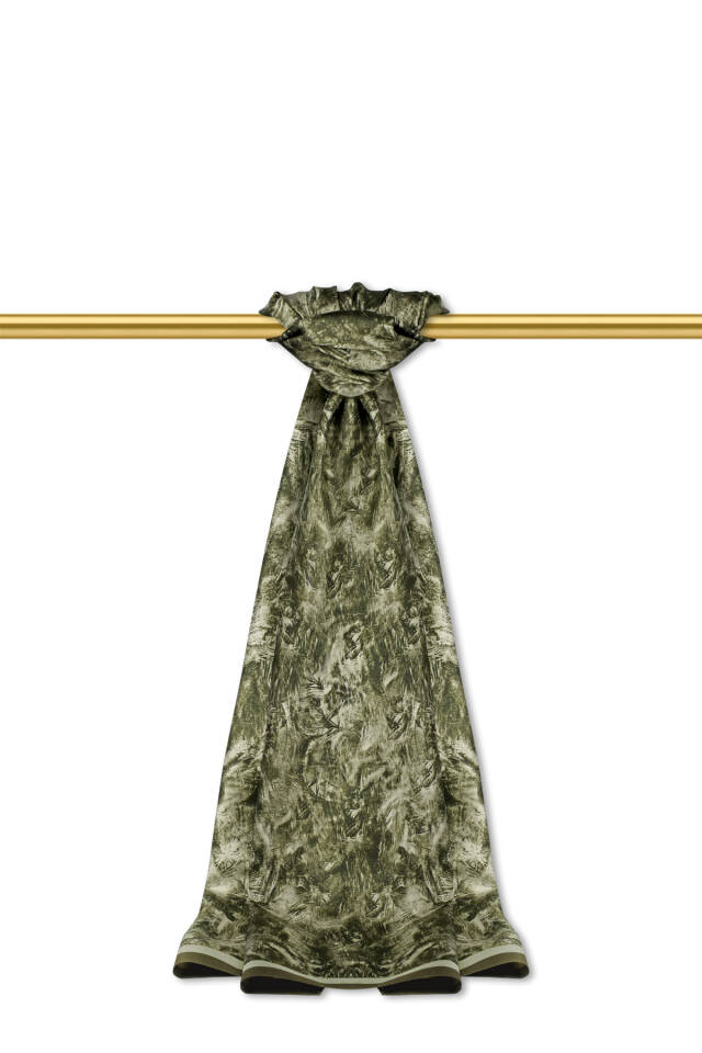 شال حرير مائل بنقشة فرشاة خضراء عشبية 