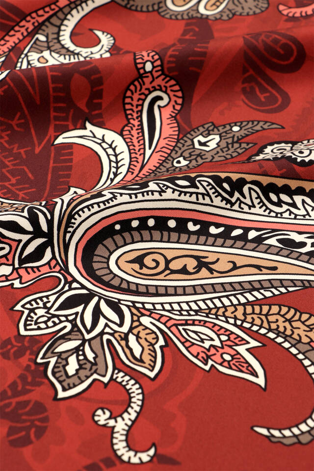 وشاح حريري مائل بنمط شال بورجوندي - 3