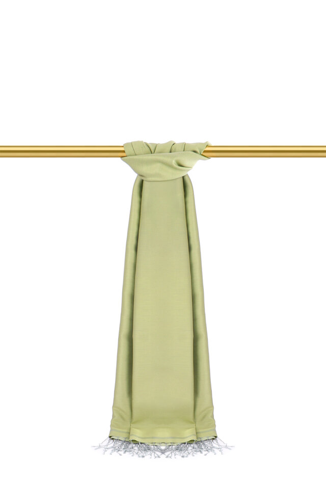 شال حريري مزدوج الوجهين باللونين الأخضر والرمادي - 2