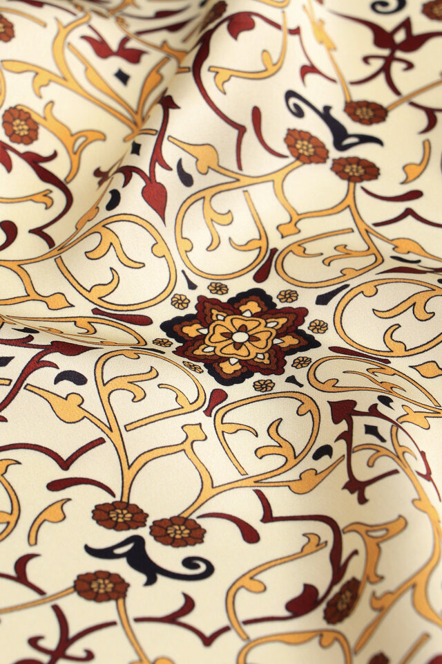 وشاح حرير سورا بنقشة اللبلاب الخردلي - 4