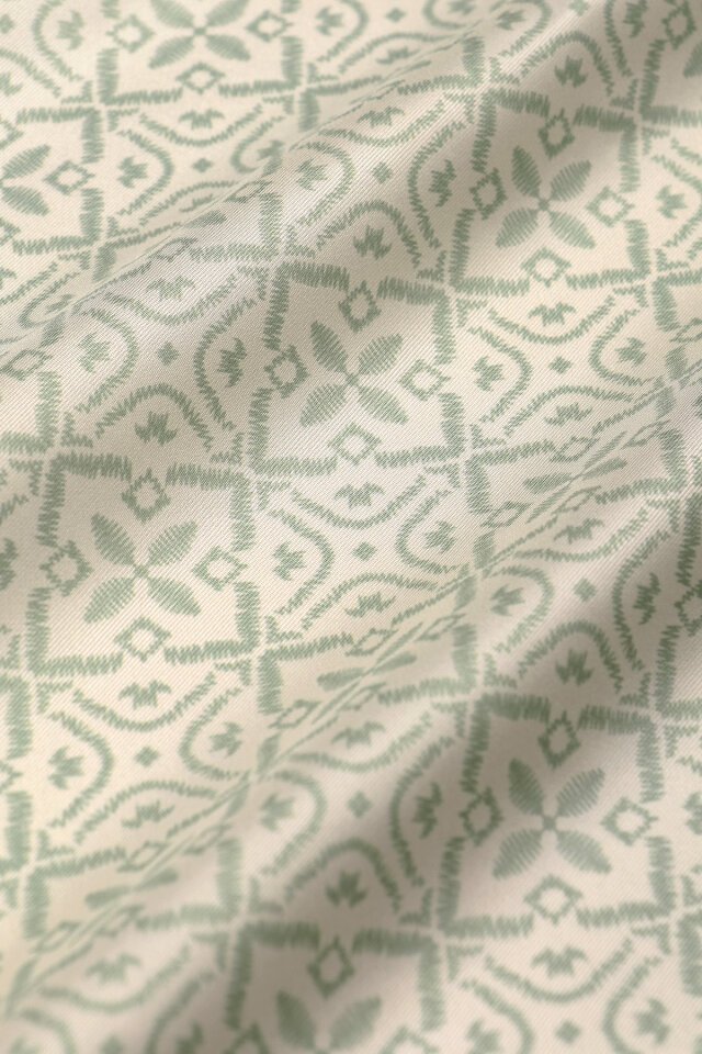 وشاح حريري مائل بنقشة حلم أخضر مائي - 4