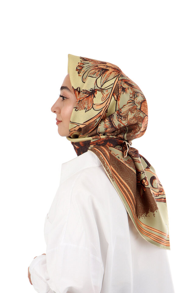 وشاح حريري مائل بنقشة البحر الأخضر - 2