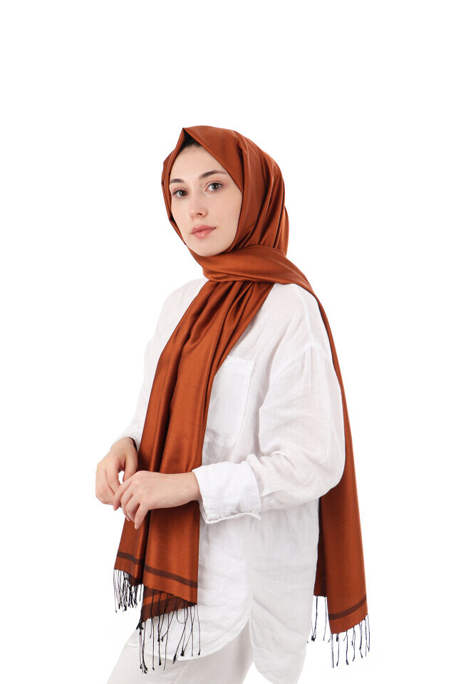 Abiye Şal Modelleri: Özel Günleriniz İçin Şıklığın Tamamlayıcısı