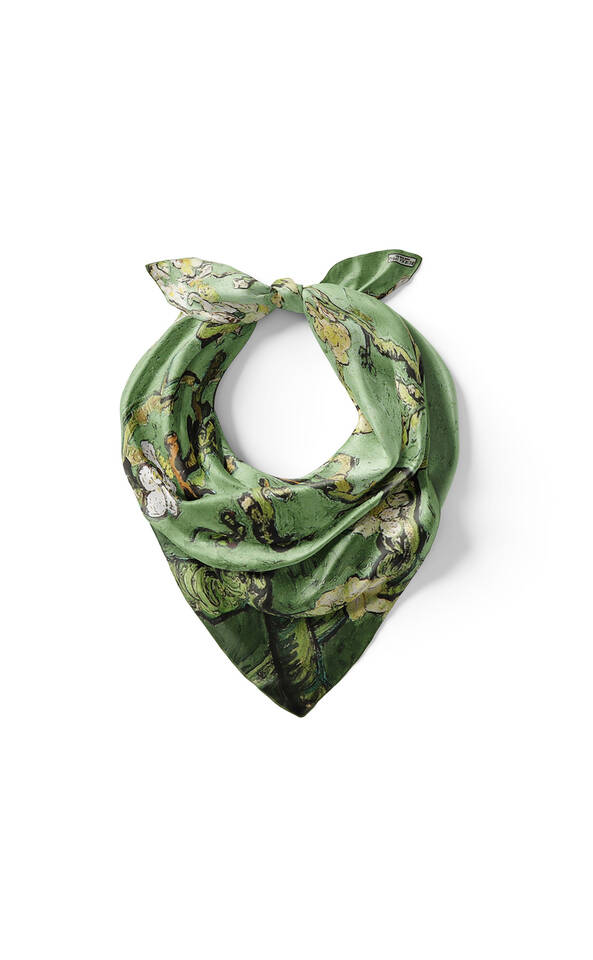 Çimen Yeşil Badem Çiçeği İpek Mendil - 3