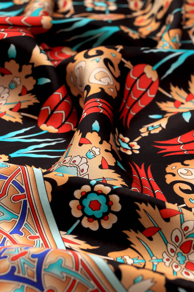 Black Beige Tile Tulip Pattern Silk Square Scarf - 3