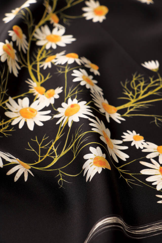 Black Daisy Pattern Twill Silk Square Scarf - 3
